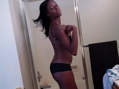 18 jahre, Leie, Grosser arsch, Schwarz, Dürr, Solo, Entkleiden, Jungendliche (18+)