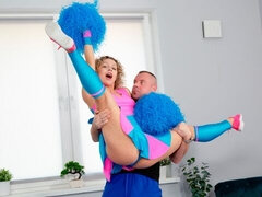 Grote kont, Grote lul, Pijpbeurt, Hondjeshouding, Flexibiel, Natuurlijke tieten, Kort haar, Tieten likken