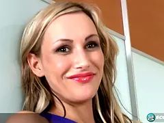 In den arsch, Arsch, Grosse titten, Blondine, Blasen, Spermaladung, Ablutschen, Tittenfick