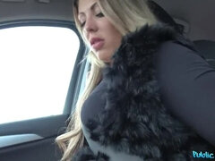 Amateur, Gros seins, Sucer une bite, Voiture, Tir de sperme, Faciale, Allemand, Public