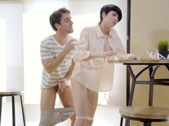 フェラチオ, バック, 顔射, ハードコア, 小柄, オマンコ, 姉妹, スカートのぞき