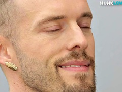 Любители, Грудастые, Геи, Мастурбация, Мускулы, Бритые, Соло, Тату