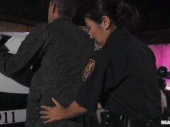 Blasen, Braunhaarige, Auto, Chinesisch, Paar, Im freien, Öffentlich, Uniform