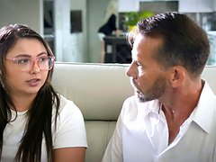 Большие сиськи, Блондинки, Брюнетки, Семяизвержение, Лесбиянка, Киски, Молоденькие, Втроем