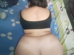 Curvy girl with wet pussy seeks erotic adventure
