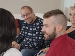 Bisexuelle, Noire, En levrette, Noir ébène, Faciale, Hard, Fessée, Tatouage