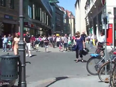 Enthousiasteling, Kont, Lieveling, Naakt, Openbaar, Mager, Tiener, Tieten likken