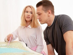 18 jahre, Grosser arsch, Grosser schwanz, Blasen, Hundestellung, Natürlichen titten, Kurzes haar, Jungendliche (18+)