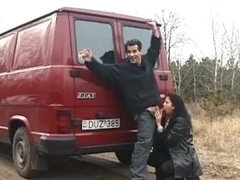 Grote lul, Bruinharig, Auto, Sperma in gezicht, Duits, Hardcore, Buiten, Panty