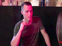 Anaal, Bruinharig, Bedriegen, Moeder die ik wil neuken, Vrouw