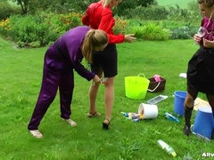 Sudsy Wetlook Washing