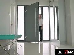 In den arsch, Arsch, Grosse titten, Blasen, Geile alte tussi, Spermaladung, Kehlenfick, Hd