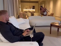 Leie, Grosser arsch, Grosse titten, Blondine, Blasen, Hardcore, Milf, Natürlich