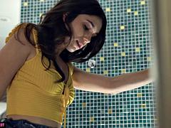 Anal, Chica, Morena, Sexo duro, Madres para coger, Tragarse, Adolescente, Tetas