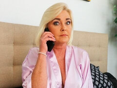 Leie, Blondine, Vollbusig, Fingern, Handjob, Reif, Penis, Kurzes haar