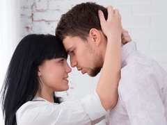 Grosser schwanz, Blasen, Braunhaarige, Hundestellung, Natürlichen titten, Rasiert, Jungendliche (18+), Titten