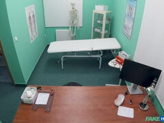 Médecin, Seins naturels, Chatte, Pute, Nénés, Mouillée