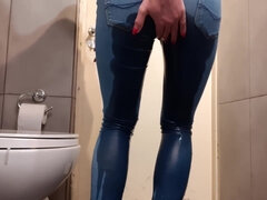 Leie, Deutsch, Hd, Absätze, Jeans, Milf, Im freien, Pissen