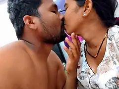18 ans, Couple, Première fois, Hd, Indienne, Maman, Criant, Fils