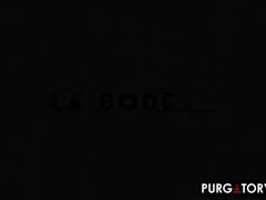 Anal, Sucer une bite, Brunette brune, Gorge profonde, En levrette, Hard, Petite femme, Réalité