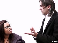 Culo, Gorda, Engañando, Checa, Gorda, Natural, Tetas naturales, Secretaria