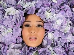 Красивые, Большие сиськи, Собачьи, Сперма на лице, Натуральные сиськи, Киски, Бритые, Молоденькие