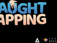 Grote mammen, Gezichtzitten, Handbeurt, Hardcore, Masturbatie, Kut duiken, Ruw, Tieten likken