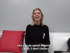 Rubia, Checa, Sexo duro, Tímido