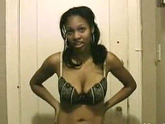 Leie, Grosser schwanz, Grosse titten, Schwarz, Schwanz, Schwarz, Ablutschen