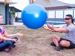 Brunette brune, En levrette, Hard, Interracial, Masturbation, Mère que j'aimerais baiser, Rasée, Nénés