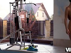 デカチン, ハードコア, Hd, 異人種間, 小柄, プール, 剃毛, オッパイの