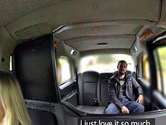 Blonde, Mère que j'aimerais baiser, Public