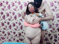 Tante, Kinderoppas, Grote kont, Bruinharig, Gevangen, Indisch, Moeder die ik wil neuken, Natuurlijke tieten