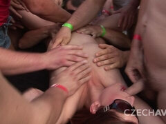 Брюнетки, Буккаке, Сперма на лице, Фетиш, Группа, Секс без цензуры, Оргии, Сиськи