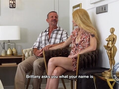 Sperma shot, Seksspeelgoed, Extreem, Vuisten, Rijpe lesbienne, Monster, Gezichtspunt, Tieten likken