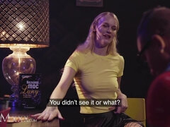 Tetas grandes, Rubia, Mamada, Madres para coger, Mamá, Adolescente, Trio, Tetas