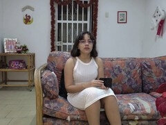 18 ans, Amateur, Cul à la bouche, Gros cul, Fait maison, Nue  à poil, Allumeuse, Adolescente