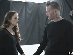 Américain, Anal, Sucer une bite, Brunette brune, Double pénétration, Nénés