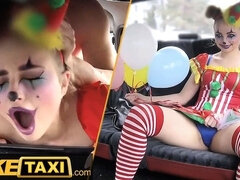 Hondjeshouding, Vrouw, Hardcore, Orgasme, Klein, Openbaar, Rijden, Spuiten