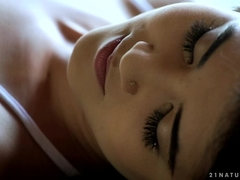 Lieveling, Bruinharig, Masturbatie