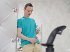 18 años, Culo, Chica, Verga grande, Mamada, Sexo duro, Mamá, Adolescente