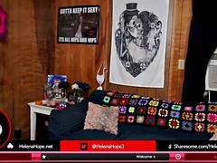 Amateur, Gros cul, Gros seins, Brunette brune, Masturbation, Solo, Nénés, Jouets