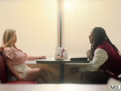 Stellung 69, Grosser schwanz, Braunhaarige, Geile alte tussi, Kehlenfick, Fingern, Hardcore, Riesig