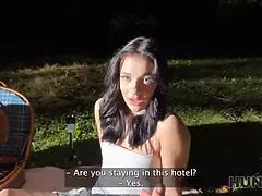 Beauté, Brunette brune, Mignonne, De plein air, Pov, Séduite, Adolescente, Nénés