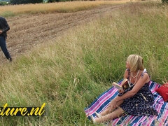 Rubia, Británico, Ama de casa, Besar, Masturbación, Maduro, Madres para coger, Montar