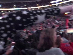 Amateur, Jeux, Petite amie, Piercing, Public, Douche, Dénudage, Mouillée