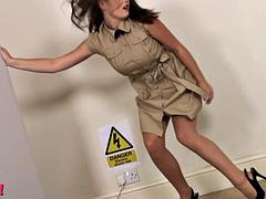 Grote mammen, Bruinharig, Secretaresse, Alleen, Tieten likken