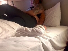 Girl farting, face fart, gym leggings