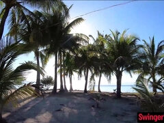 Leie, Asiatisch, Grosser schwanz, Schwanz, Freundin, Hardcore, Im freien, Thai