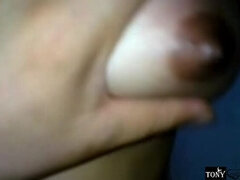 Enthousiasteling, Sperma, Hondjeshouding, Vriendin, Huisgemaakt, Orgasme, Tiener, Tieten likken